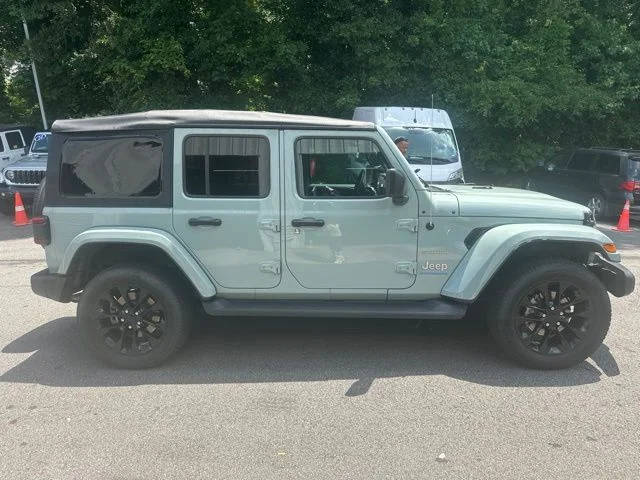 Used 2023  Jeep Sahara 4xe image 2