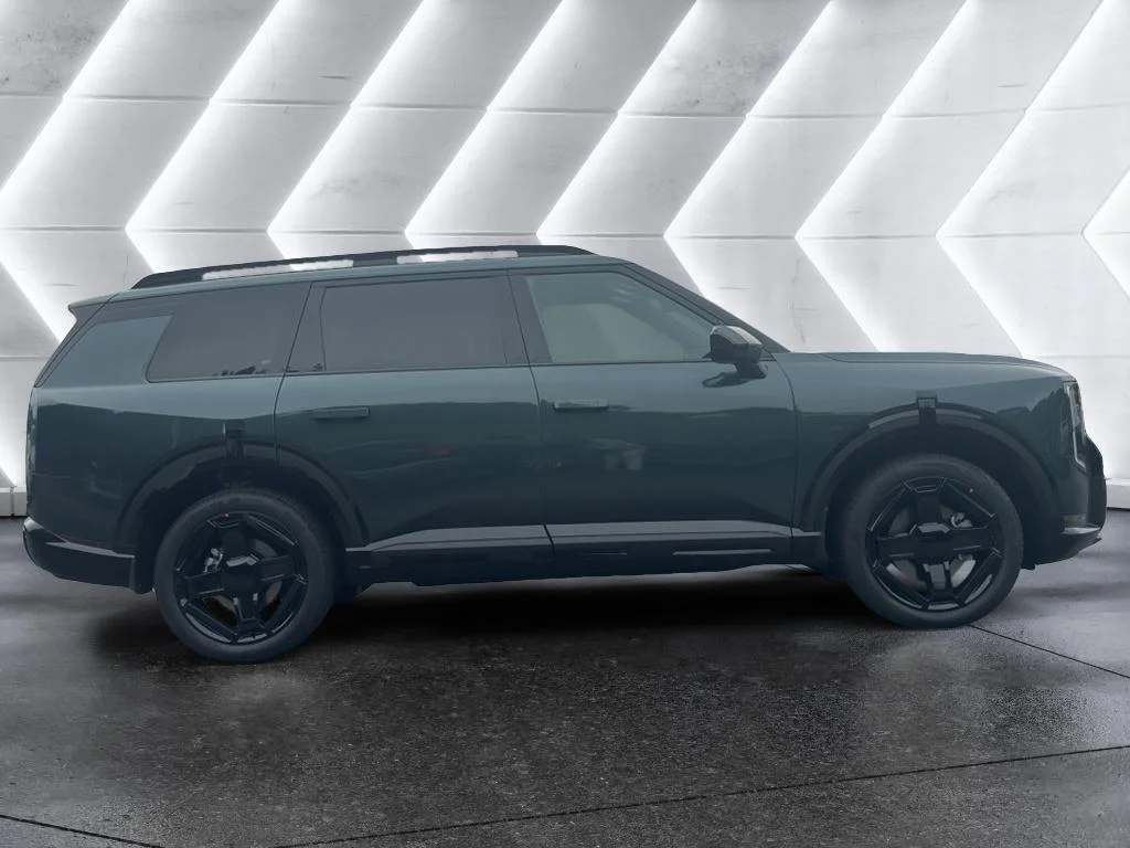 New 2027 Black Jade Green Kia X-Line EX image 4