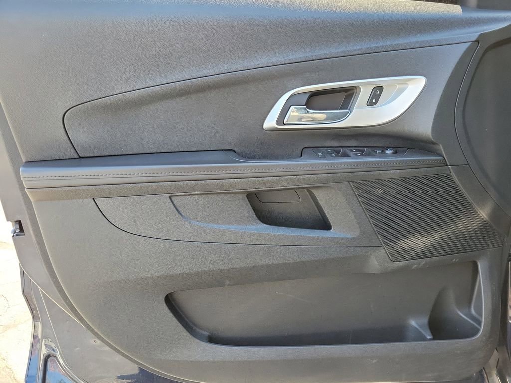 Used 2017 BLUE VELVET METALLIC Chevrolet LT image 15