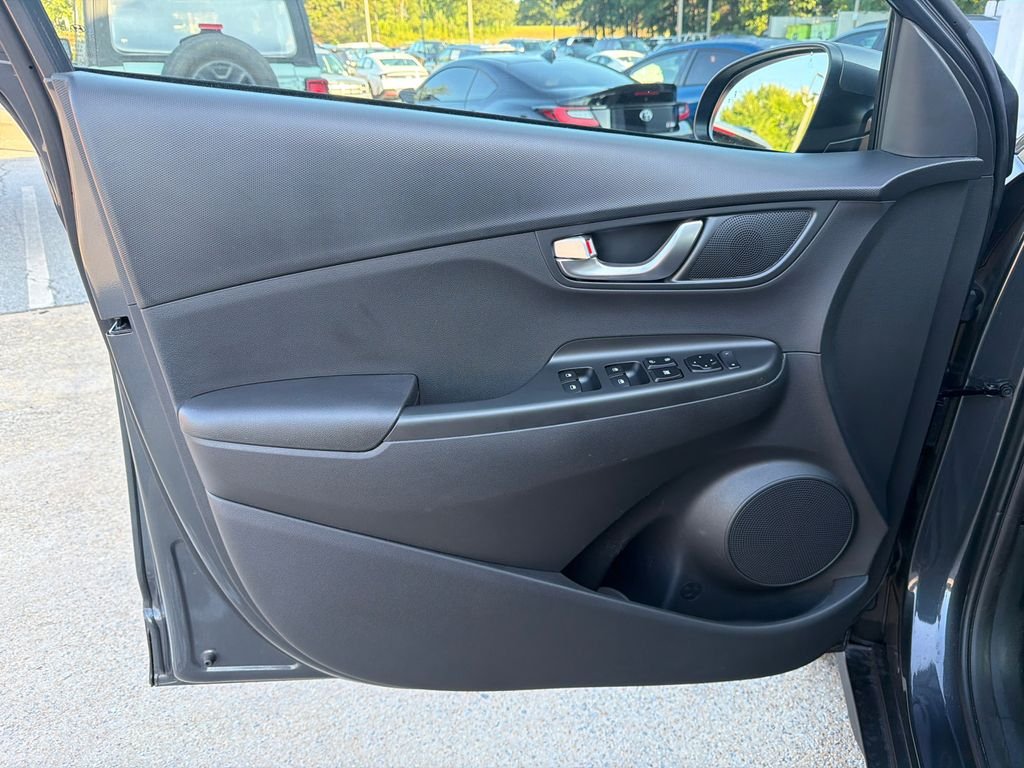 2022 Hyundai Kona SEL - Photo 10