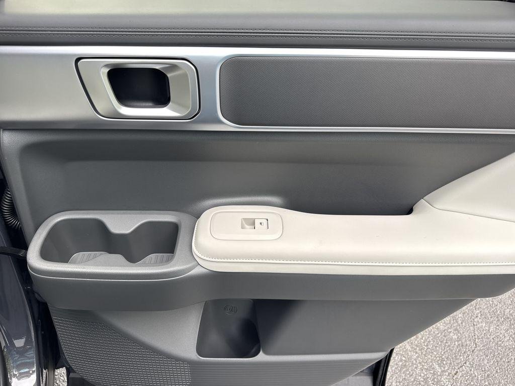 New 2026 Gray Hyundai SEL FWD image 16