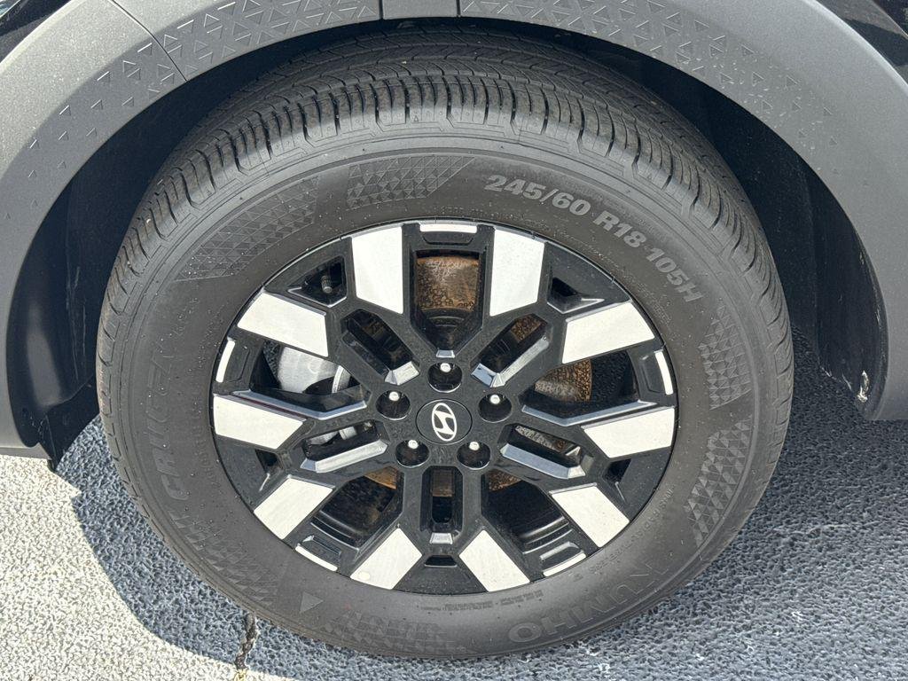 New 2026 Black Hyundai SEL FWD image 11