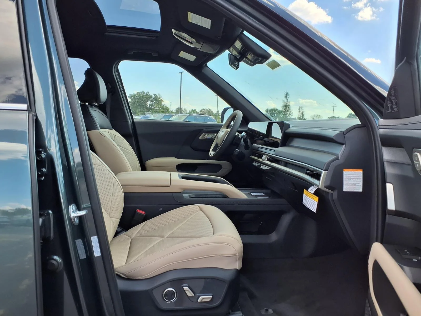 New 2027 Black Jade Green Kia EX image 14