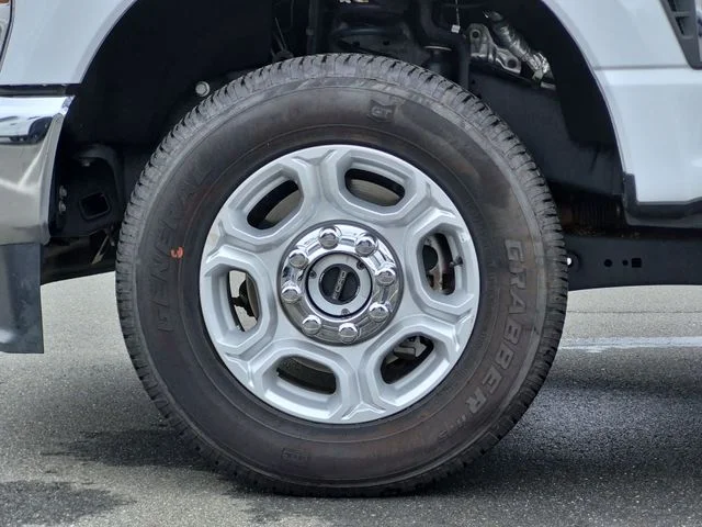 Used 2026 White Ford XLT image 17