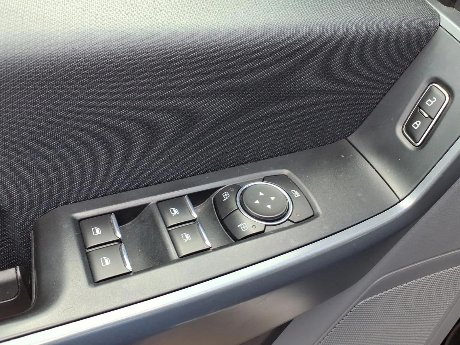 Used 2022 White Ford XL image 18