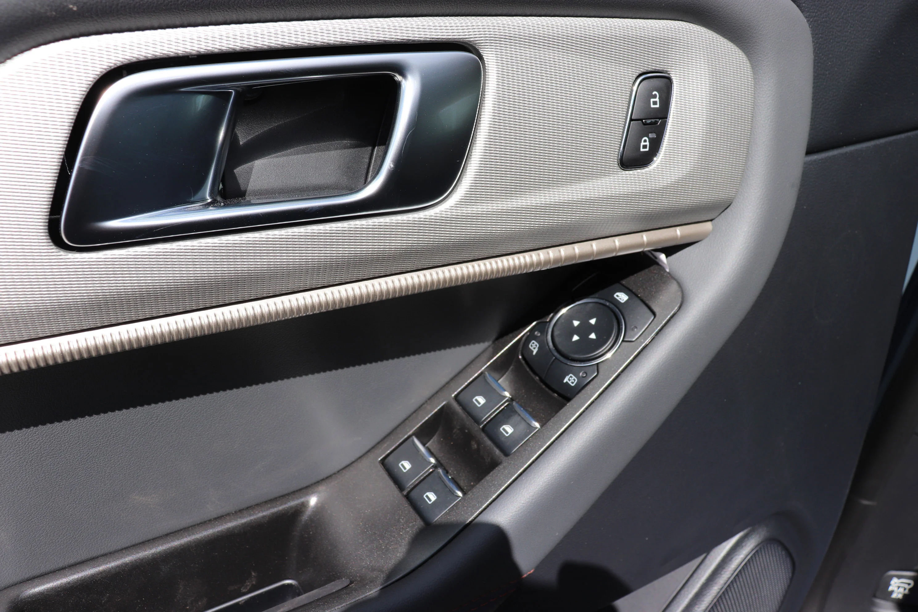 New 2026 VAPOR BLUE Ford Active w/200A Pkg image 10