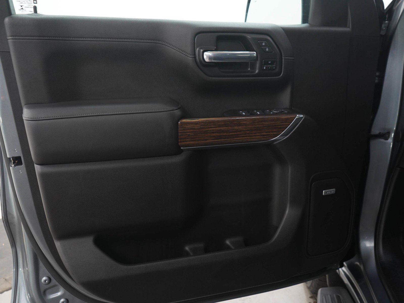 Used 2020 SATIN STEEL METALLIC Chevrolet High Country image 21