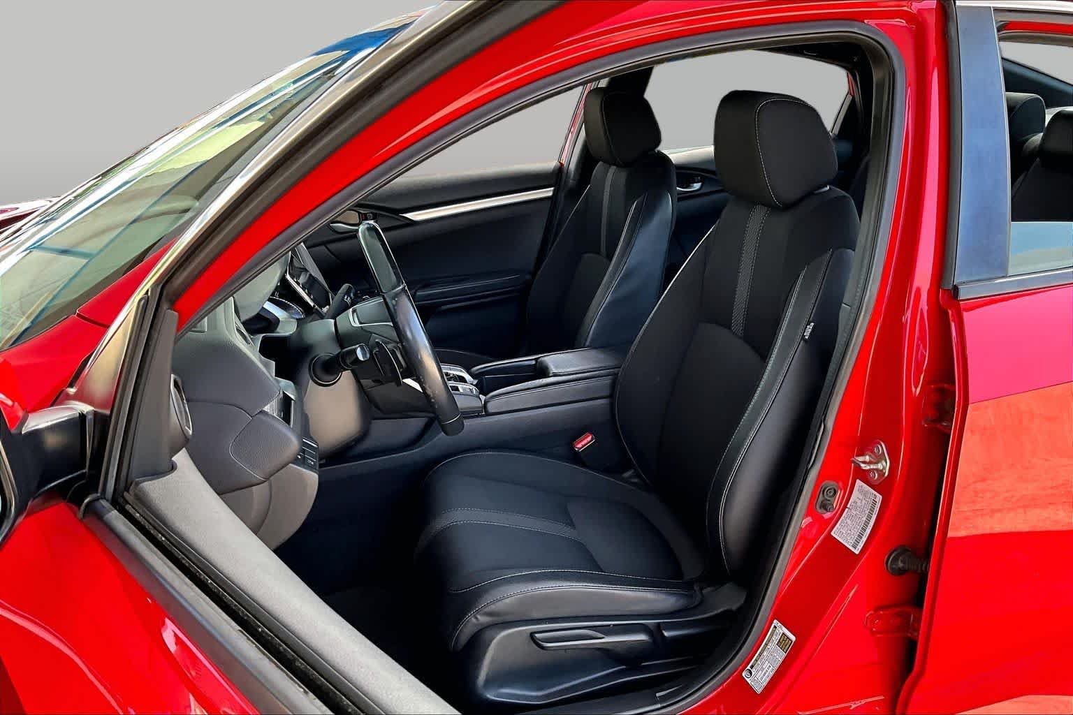 Used 2019 Rallye Red Honda Sport image 8