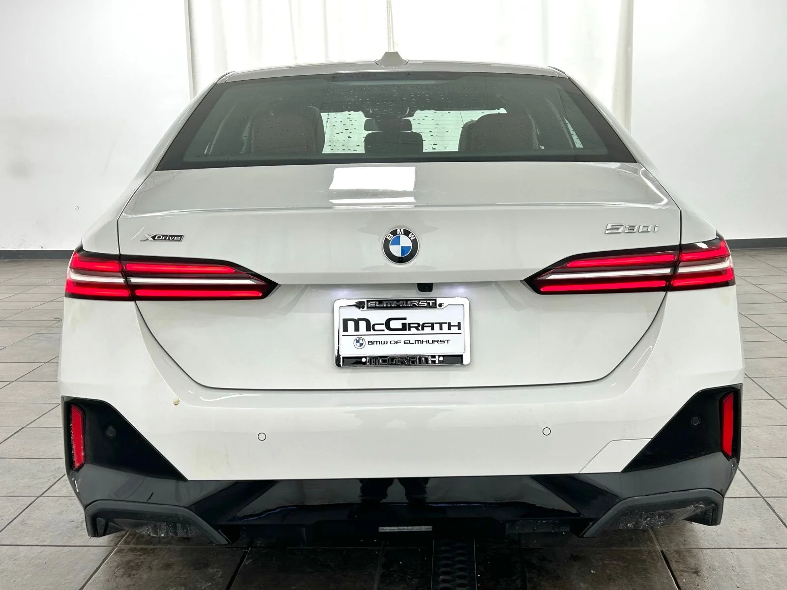 New 2026 White BMW 530i xDrive image 4