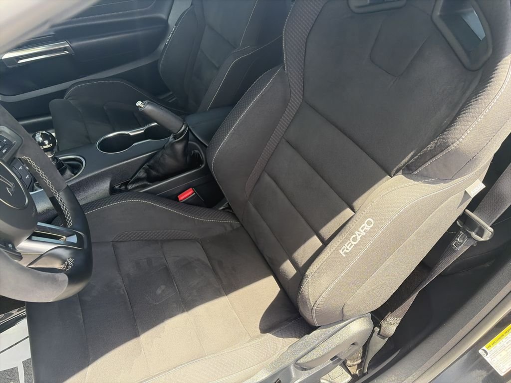 Used 2016 Black Ford Shelby GT350 image 12