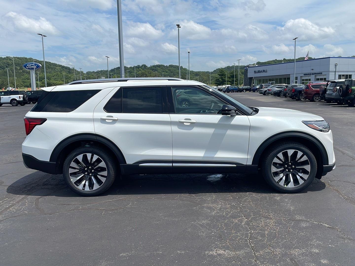 New 2026 Star White Metallic Tri-Coat Ford Platinum™ image 6