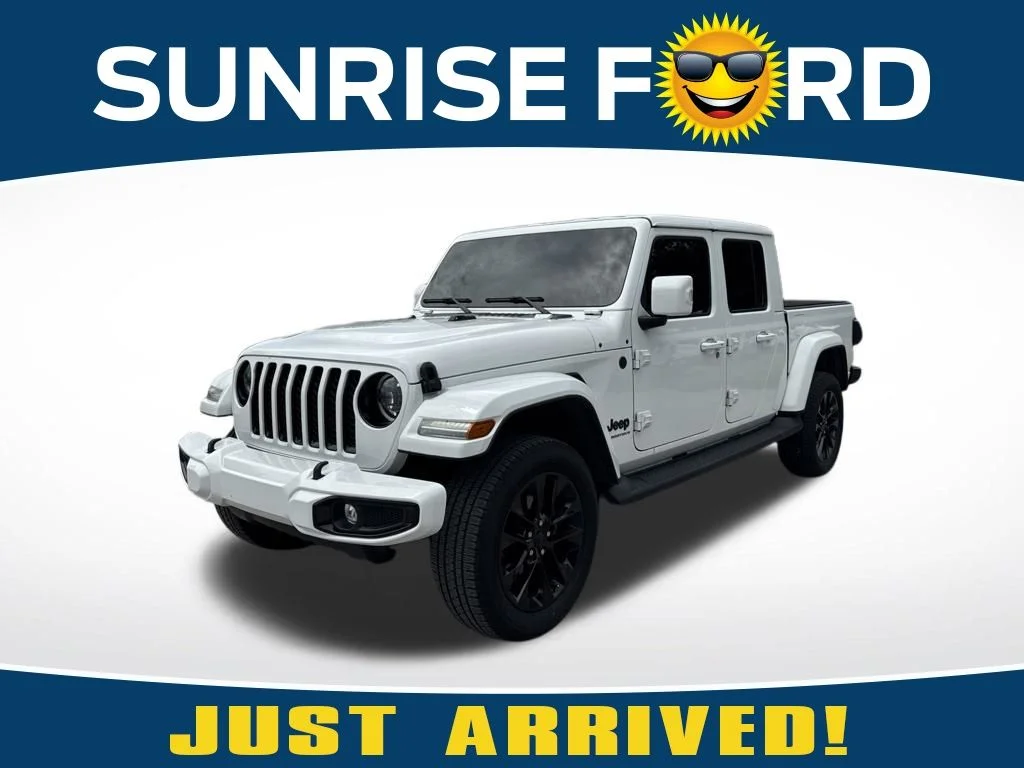 Certified Used 2023 Bright White Clearcoat Jeep Overland image 1