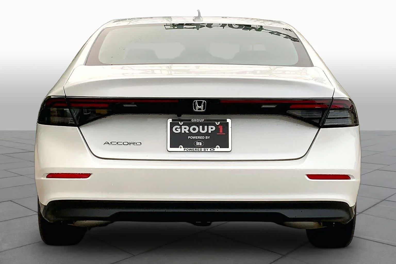 New 2026 Platinum White Pearl Honda LX image 4