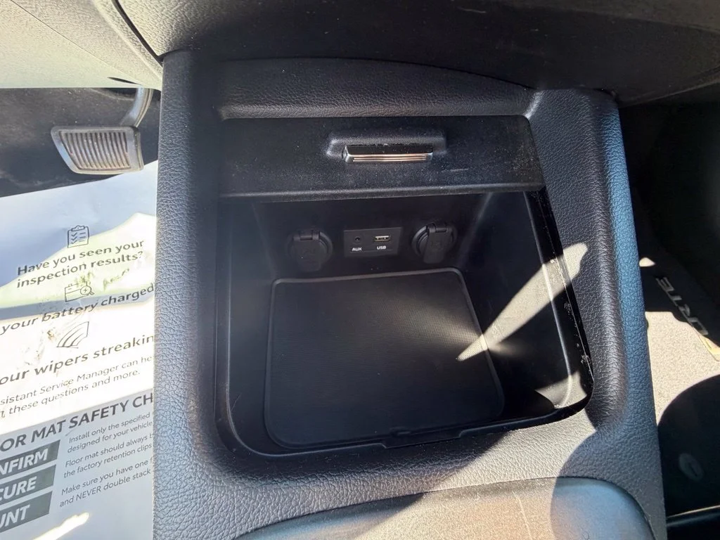Used 2016 Black Kia LX image 19