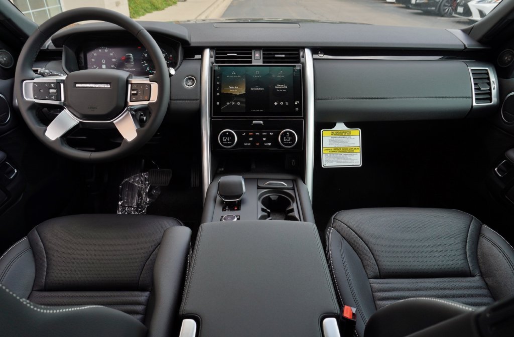 New 2026 Santorini Black Land Rover S image 9