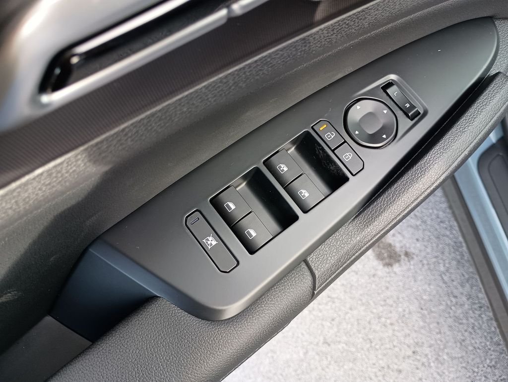 2026 Kia Sportage EX Hybrid - Photo 19