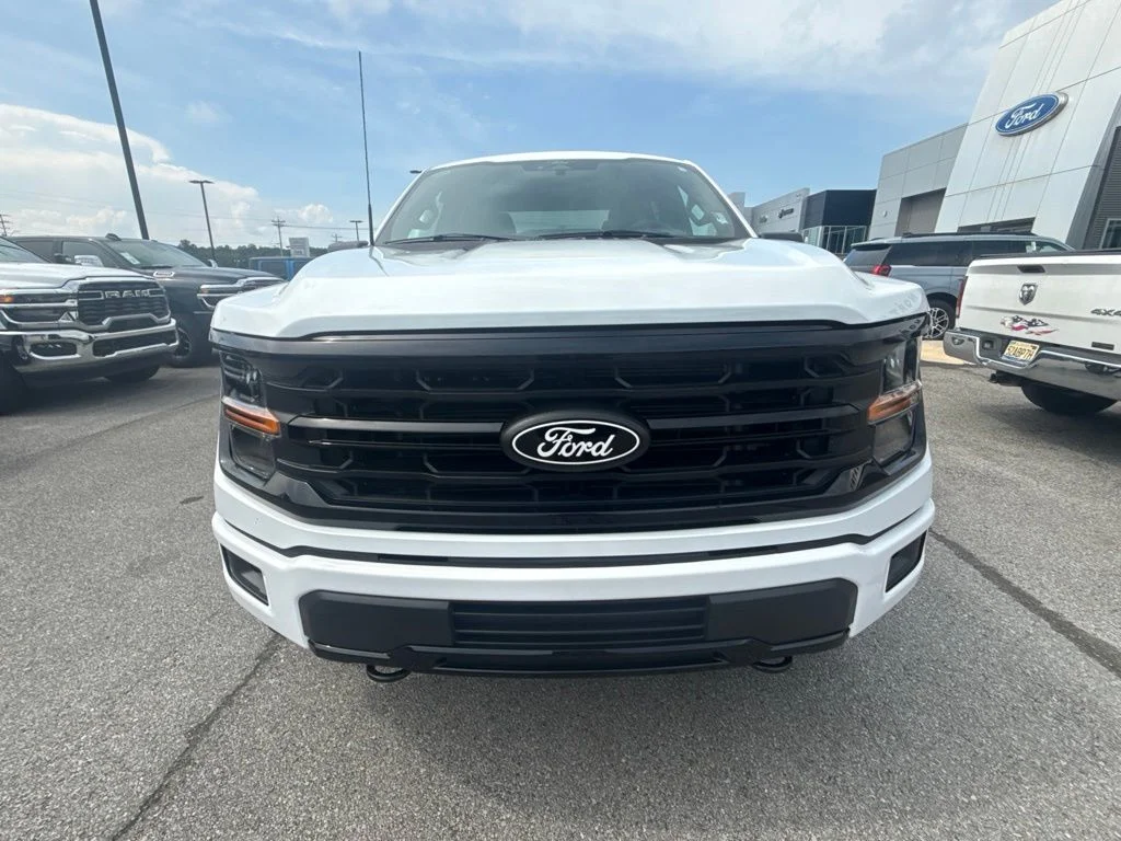 Used 2025 White Ford XLT image 3