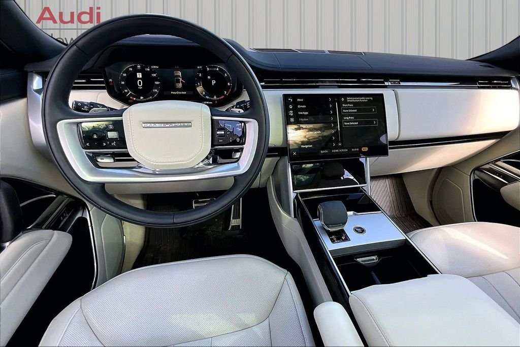 Used 2026 Gold Land Rover SE image 7
