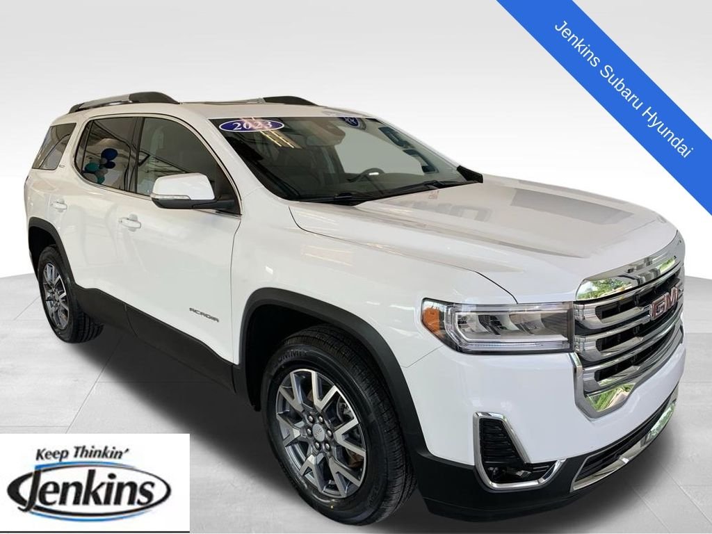 Used 2023 White GMC SLT image 1
