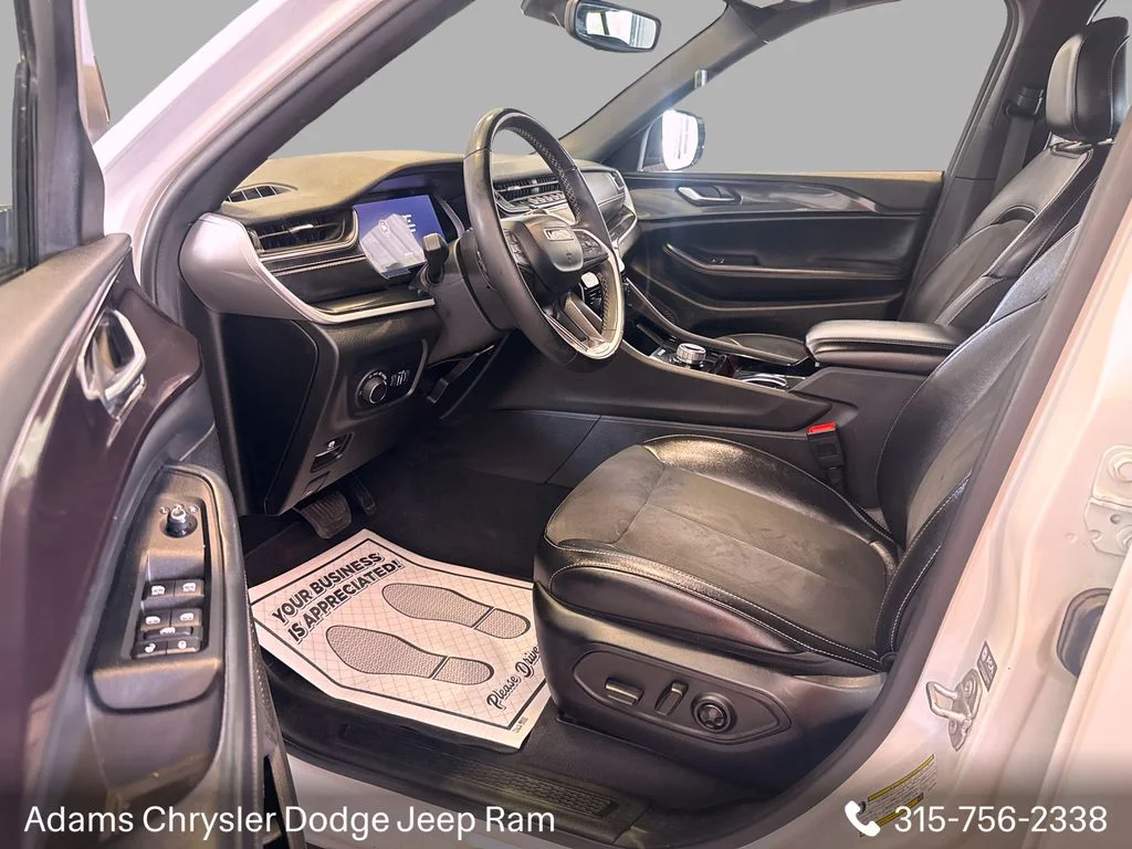 Used 2023 White Jeep Altitude X image 14