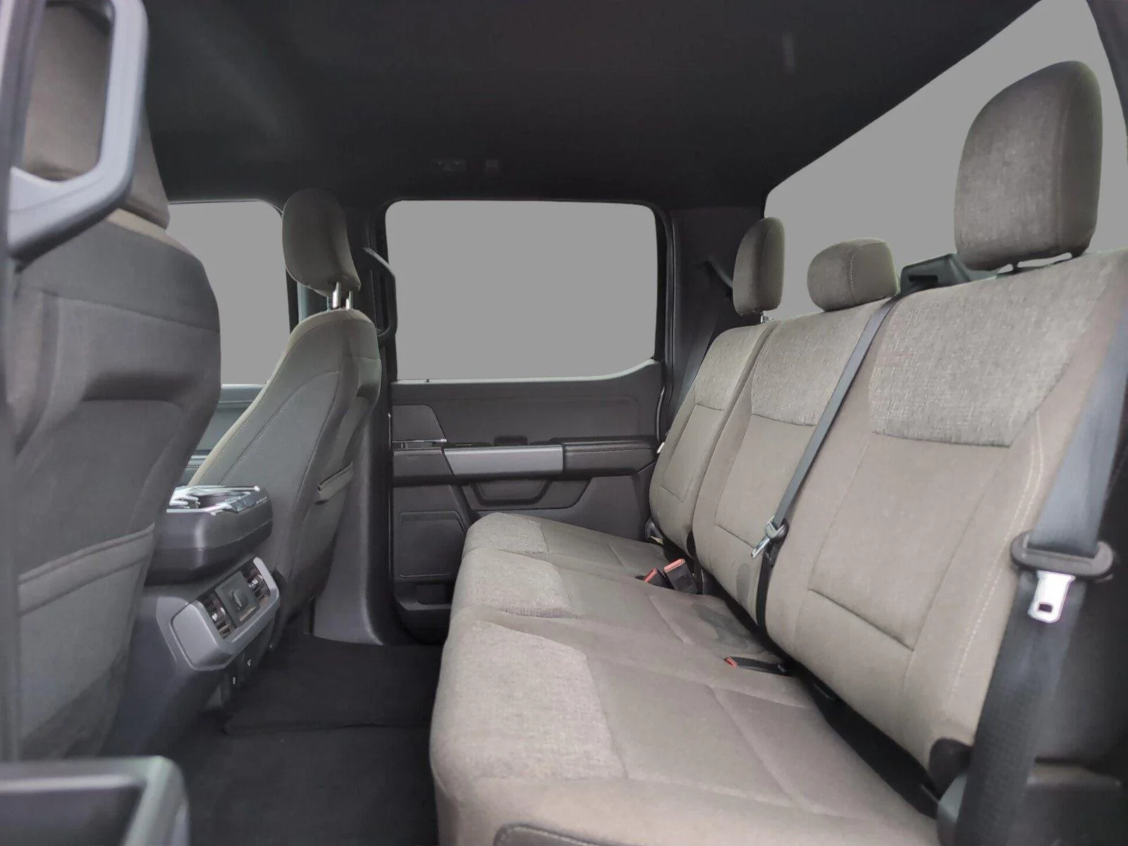 Used 2024 Carbonized Gray Ford XLT image 33