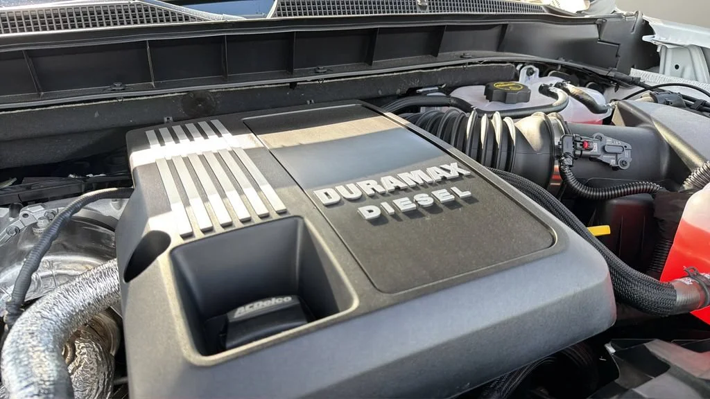 New 2026 Summit White Chevrolet LT image 34