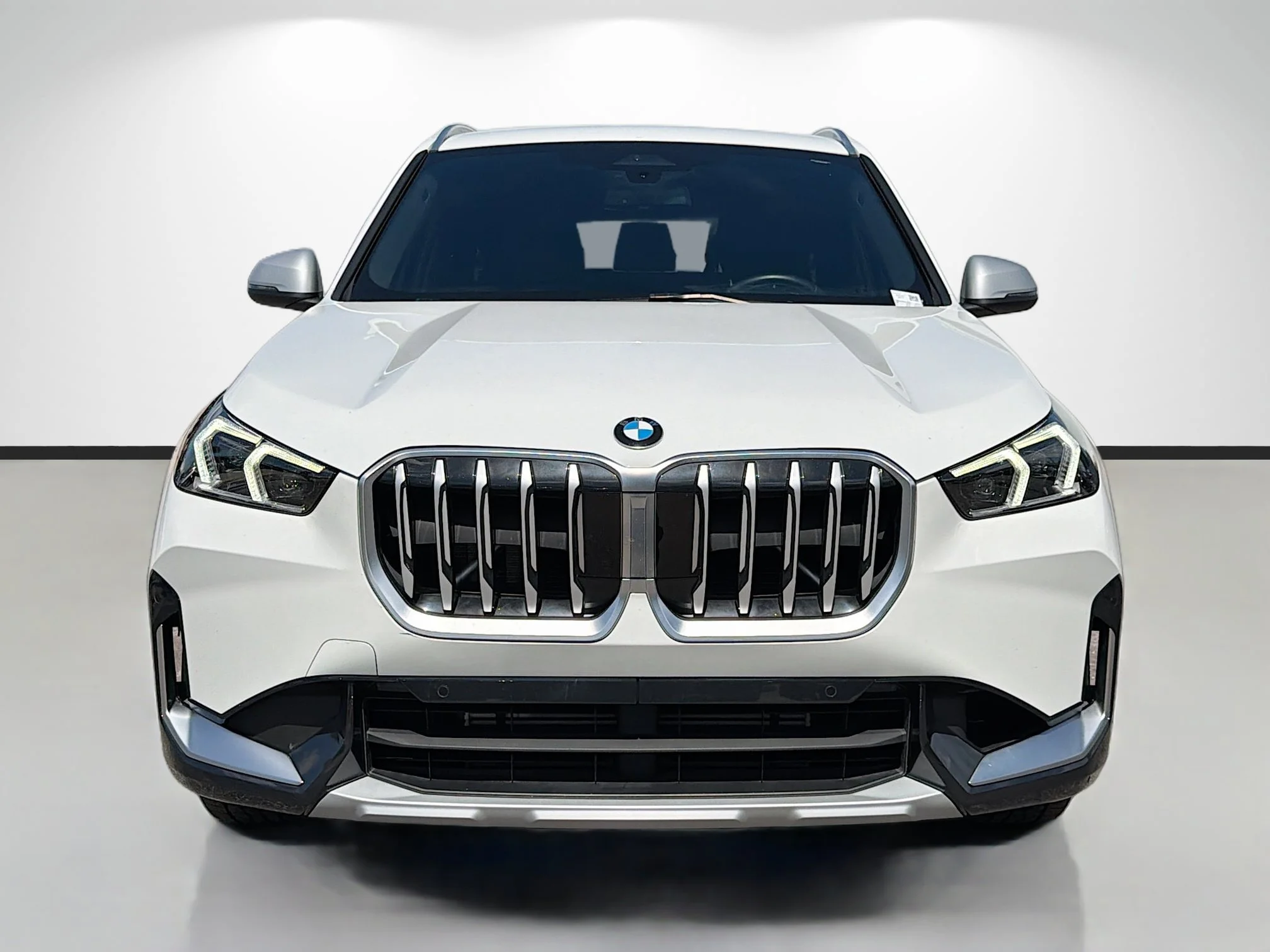 Used 2024 Alpine White BMW xDrive28i image 8