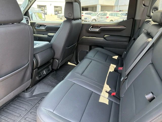 Used 2024 Silver GMC SLT image 20