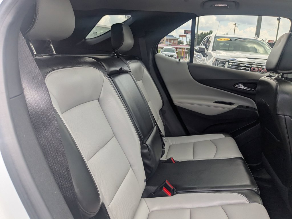 Used 2018 Summit White Chevrolet Premier image 29