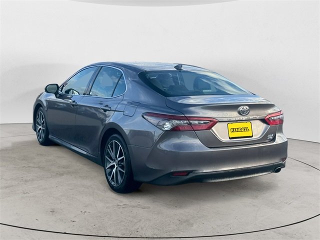 2024 Toyota Camry XLE photo 3