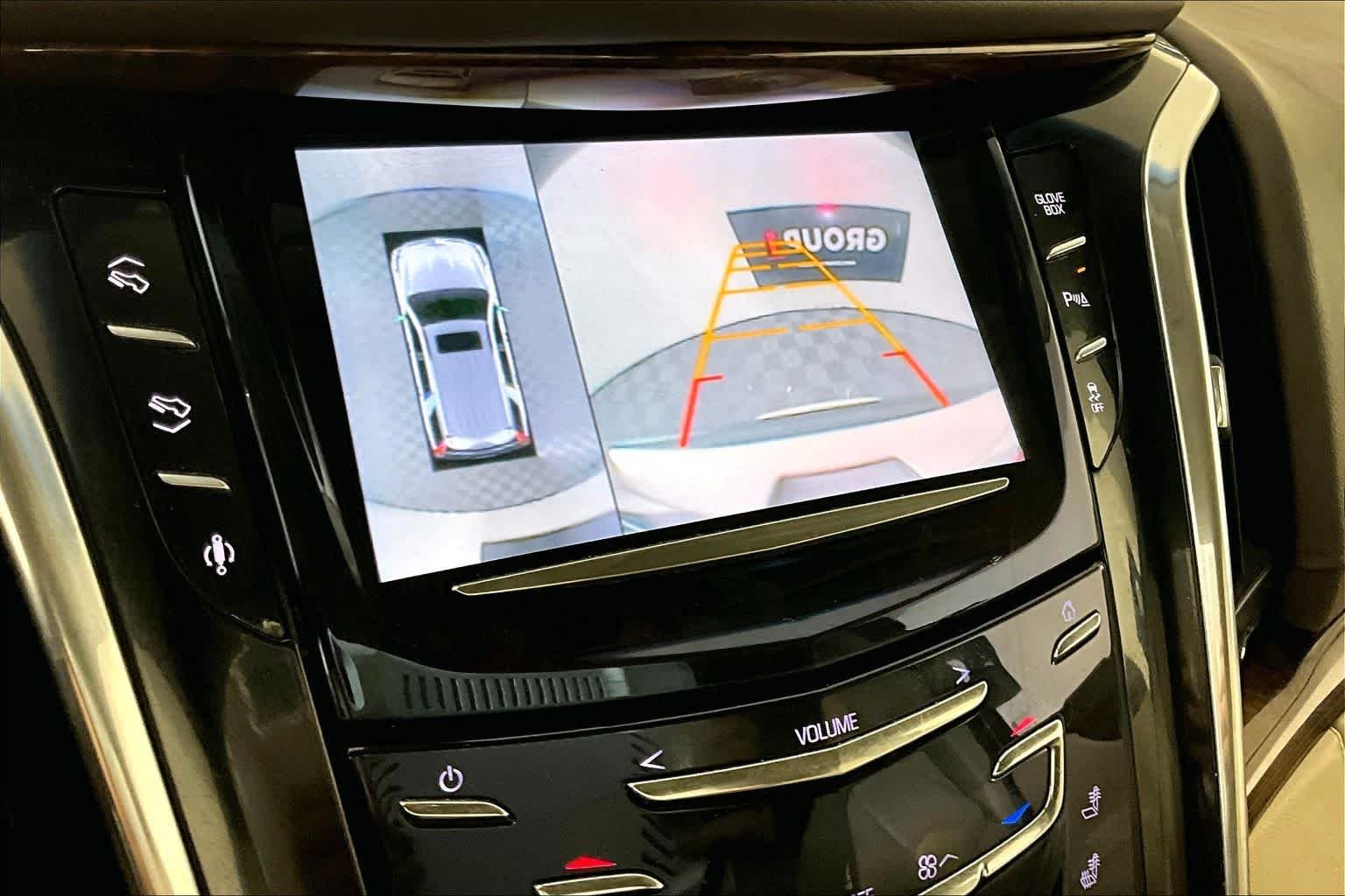Used 2015 White Diamond Tricoat Cadillac Standard image 25