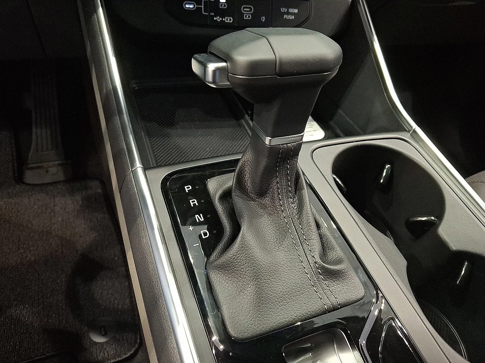 New 2026 Ceramic Silver Kia EX image 11