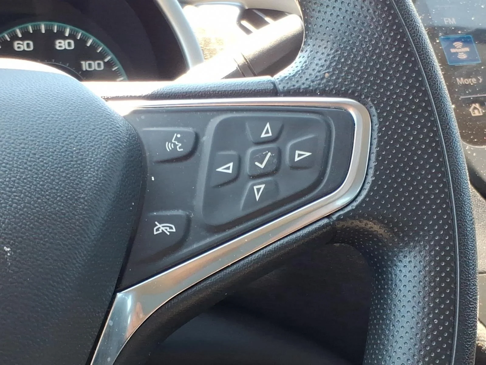 Used 2025 Mosaic Black Metallic Chevrolet LT image 27
