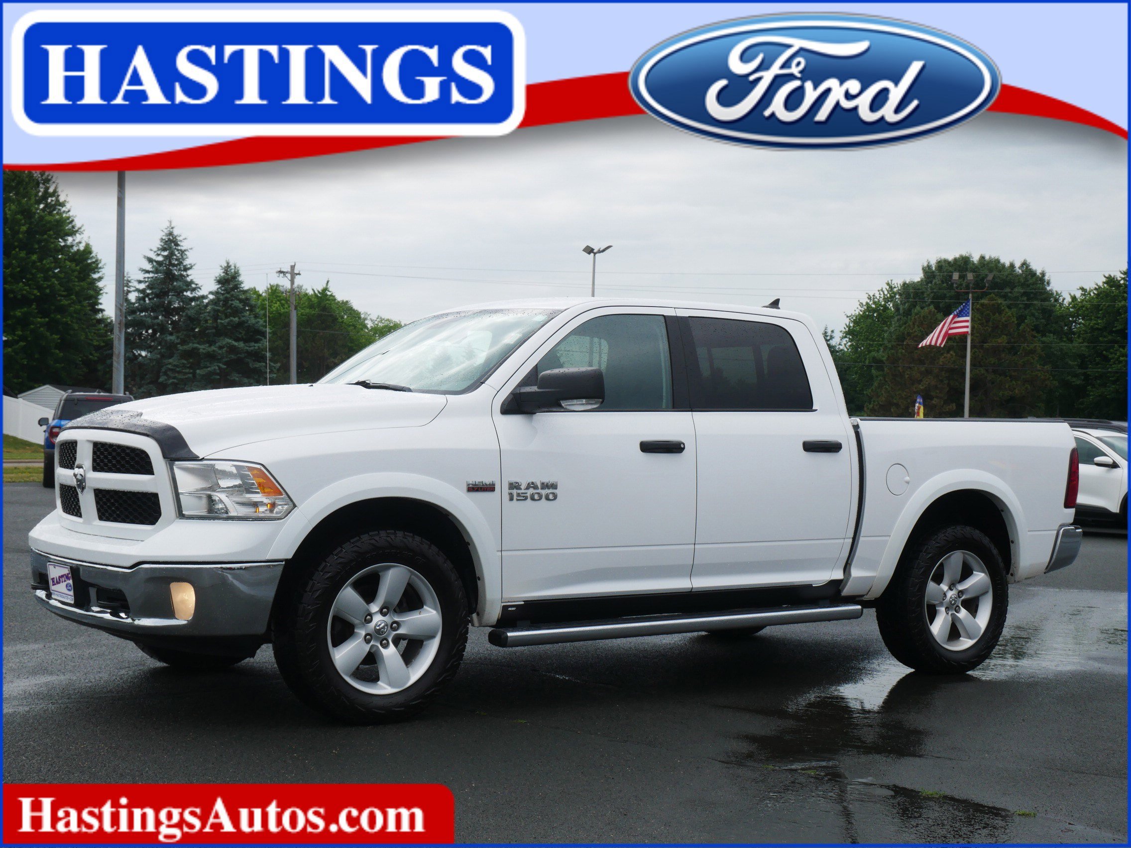 Used 2018 White Ram SLT image 1