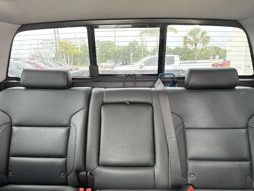 Used 2018 Blue Metallic GMC SLT image 18