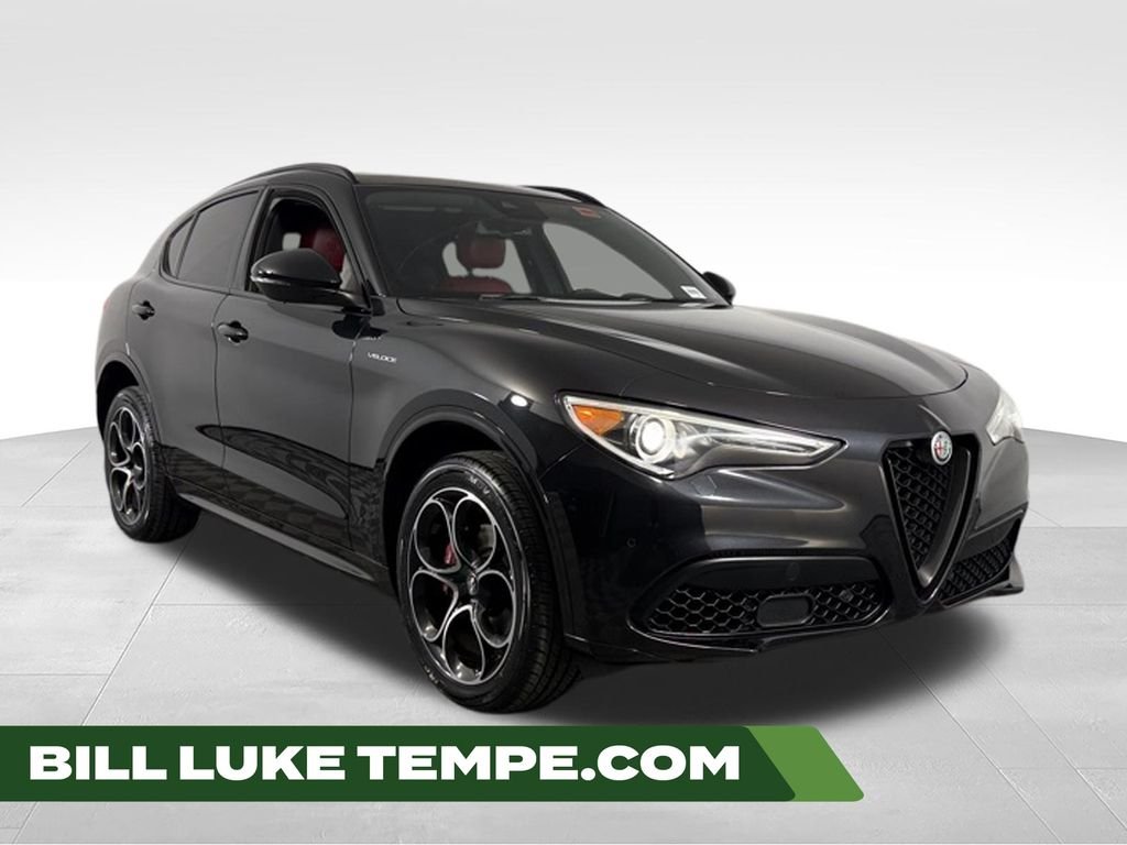 2023 Alfa Romeo Stelvio Veloce AWD's photo