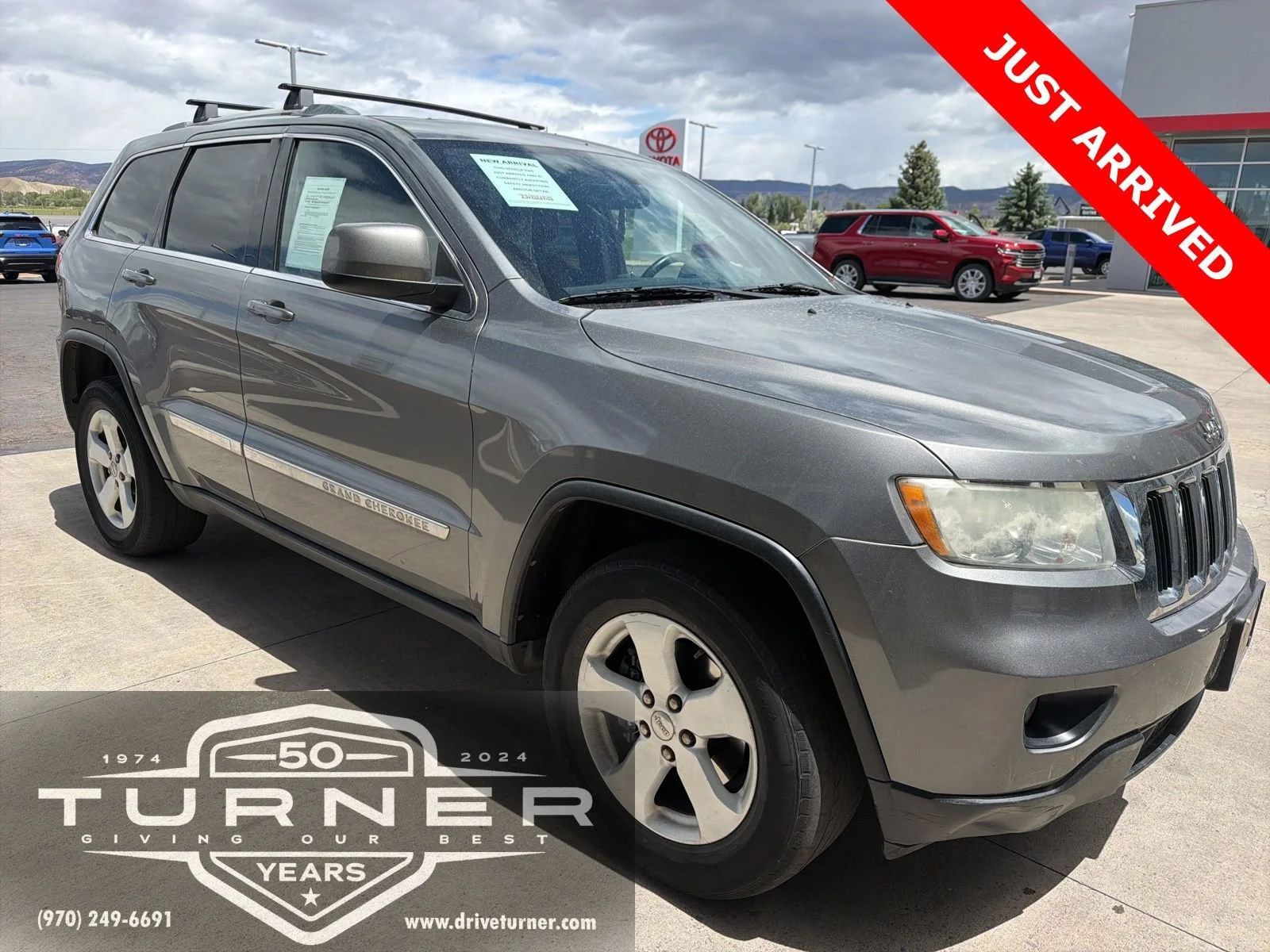 2011 Jeep Grand Cherokee Laredo 4WD's photo