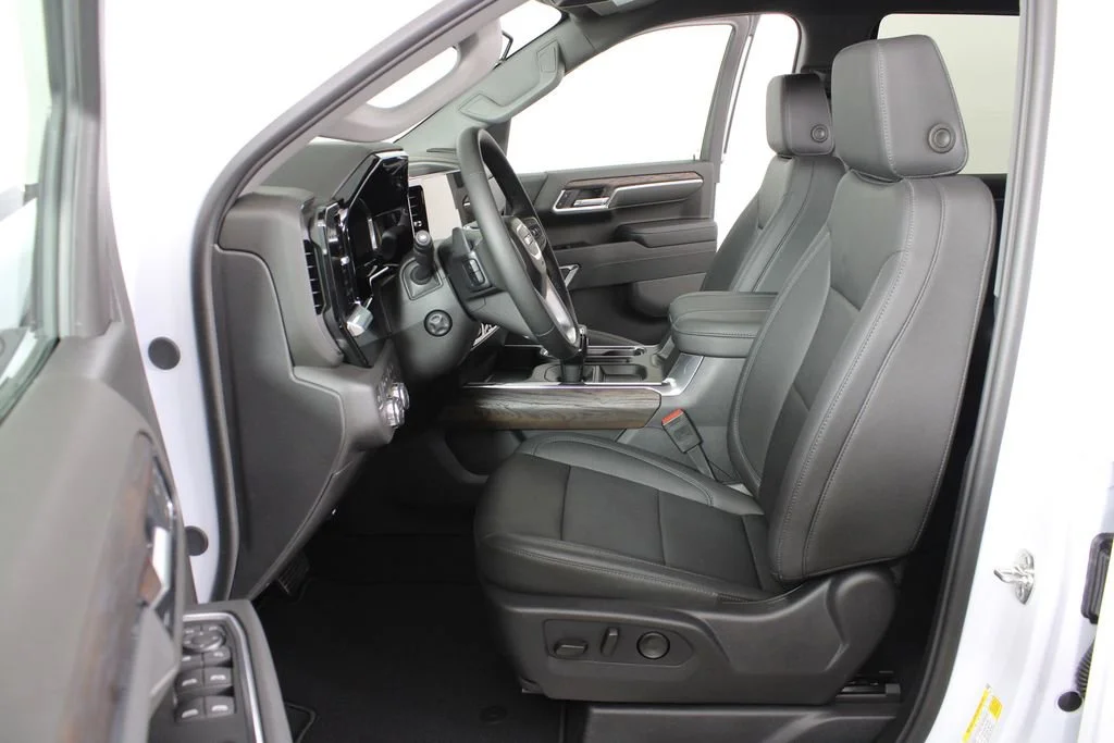 2026 GMC Sierra 1500 SLT - Photo 23
