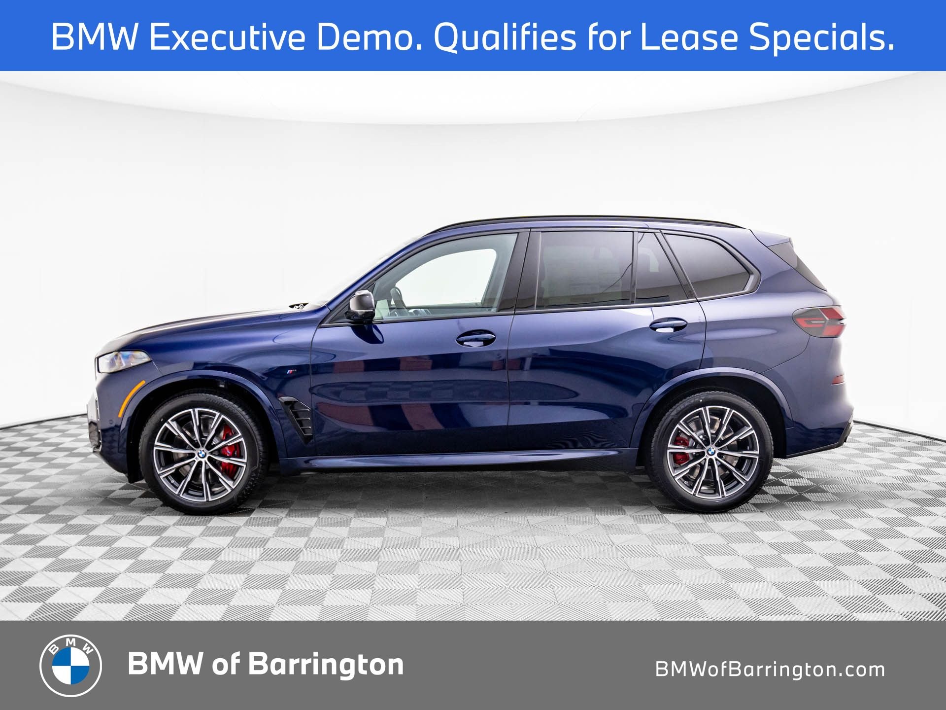 Used 2026 Tanzanite Blue II Metallic BMW M60i image 2