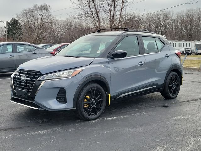 Used 2023 Nissan Kicks SR with VIN 3N1CP5DV7PL488827 for sale in South Holland, IL