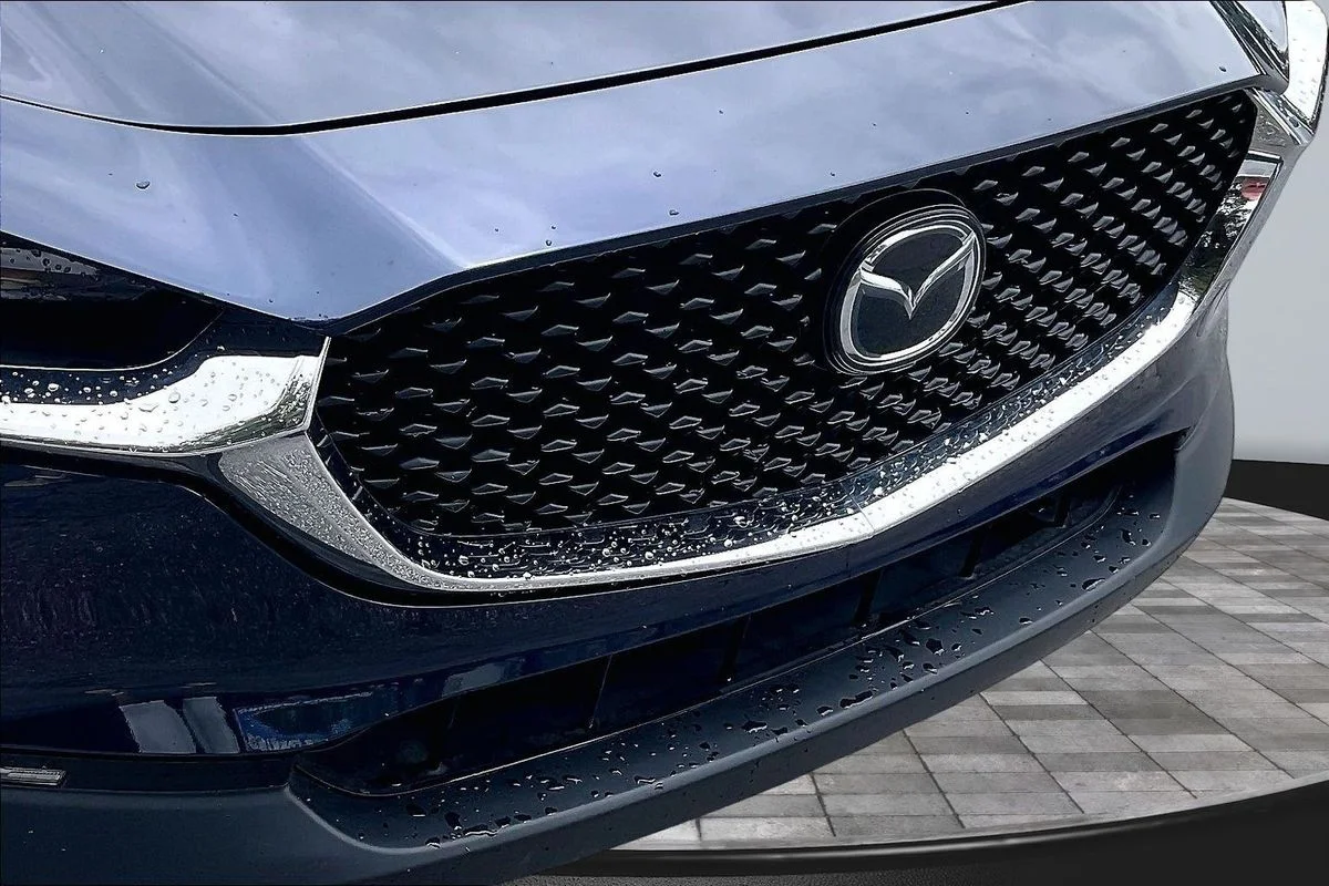 Used 2021  Mazda Select image 35