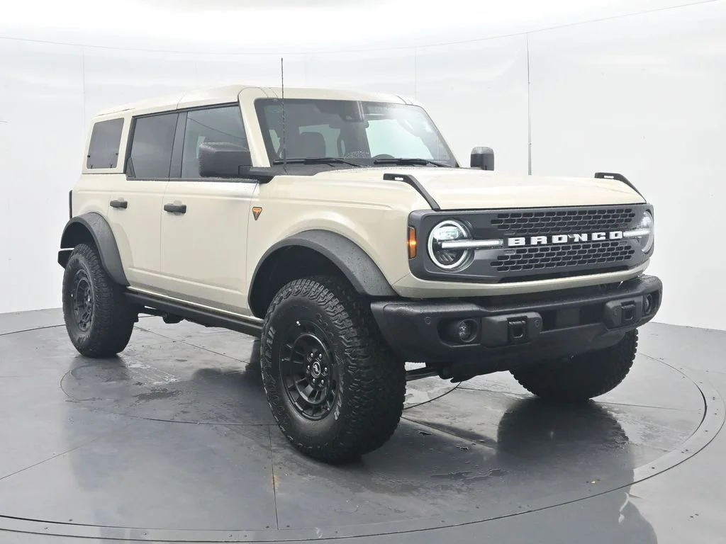 New 2026 Desert Sand Ford Badlands® image 4