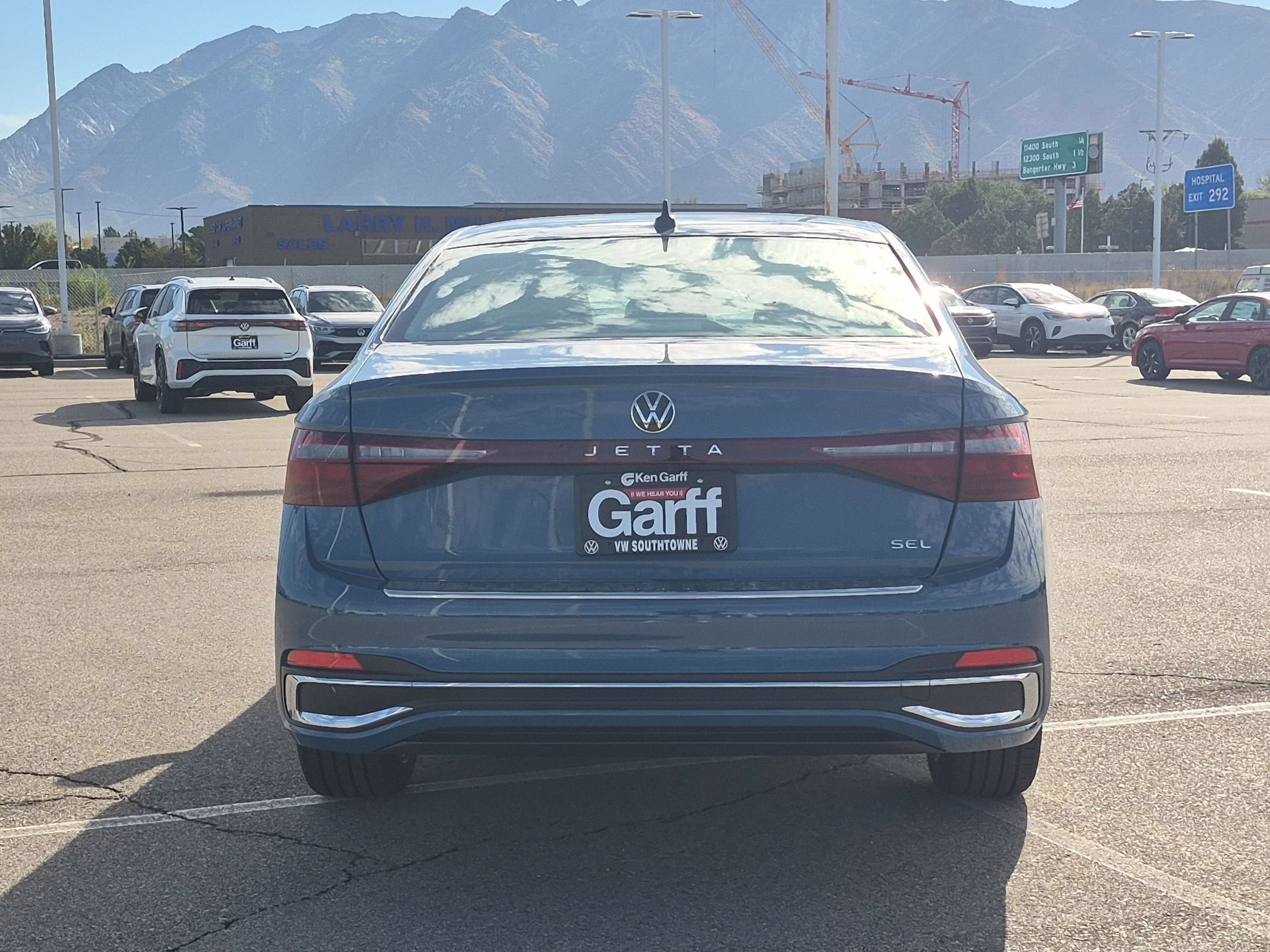 New 2027 Monterey Blue Pearl Volkswagen SEL image 4