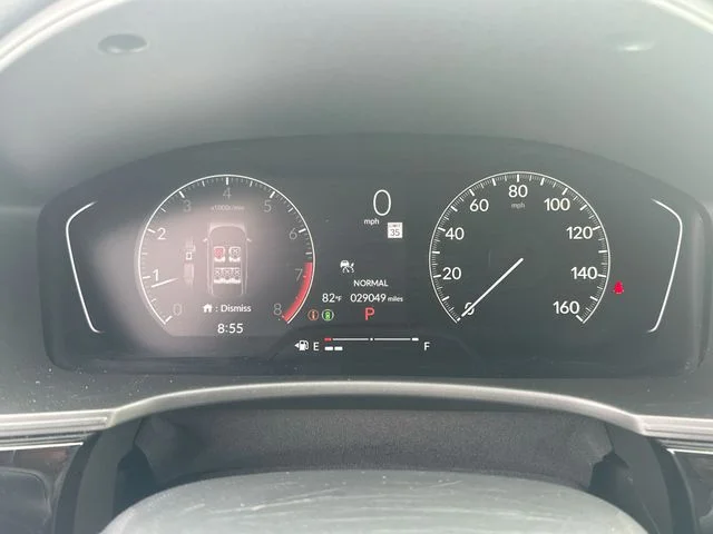 Used 2024  Honda Sport image 17