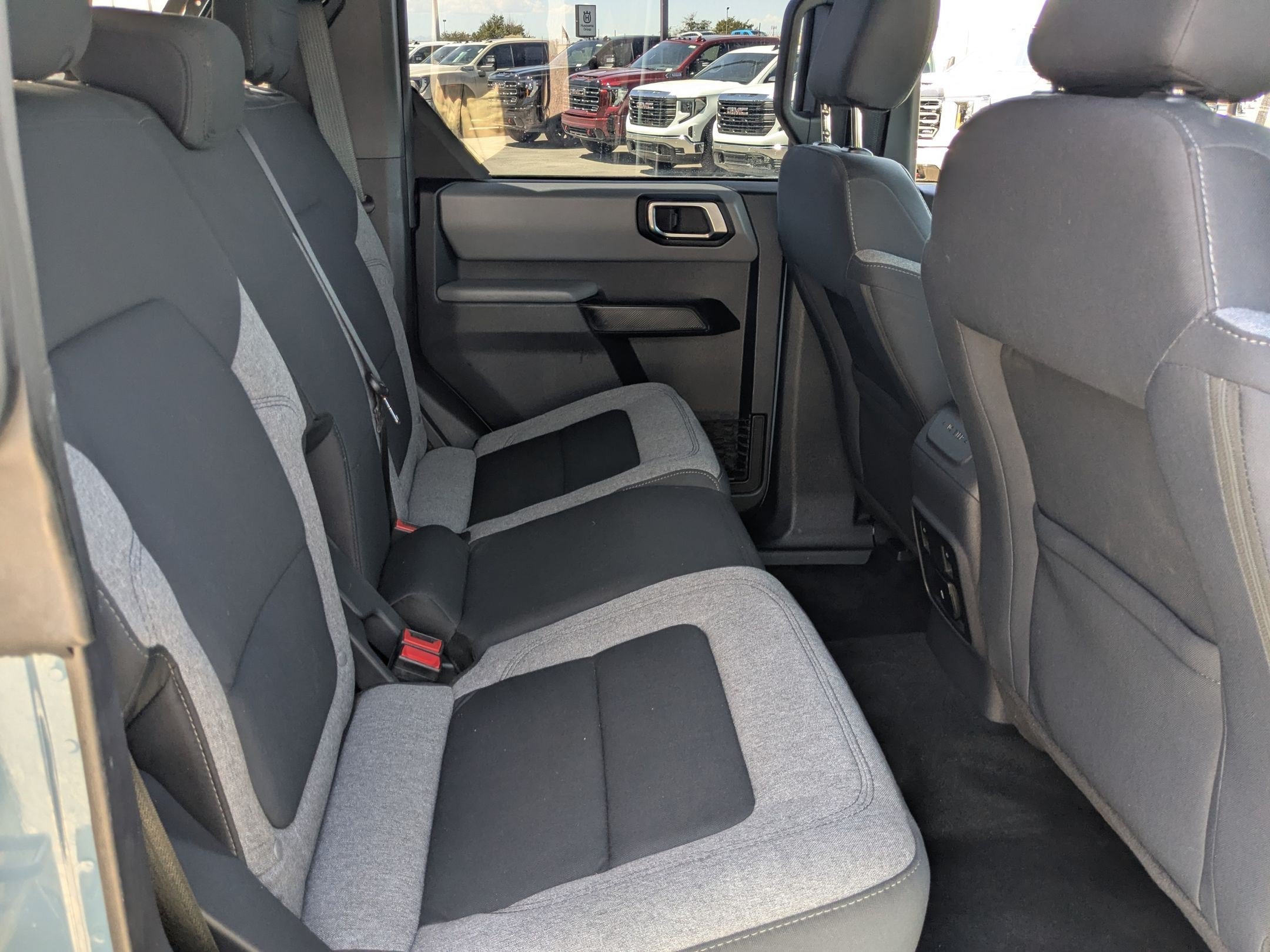 Used 2022 Green Ford Base image 28