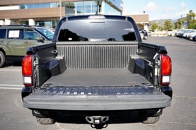 Used 2021 Black Toyota SR5 image 13