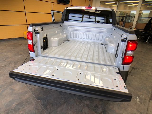 New 2026 Space White Metallic Ford XLT image 19