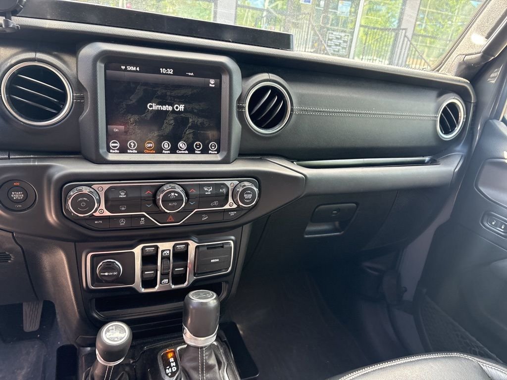 Used 2019 Gray Jeep Unlimited Sahara image 21