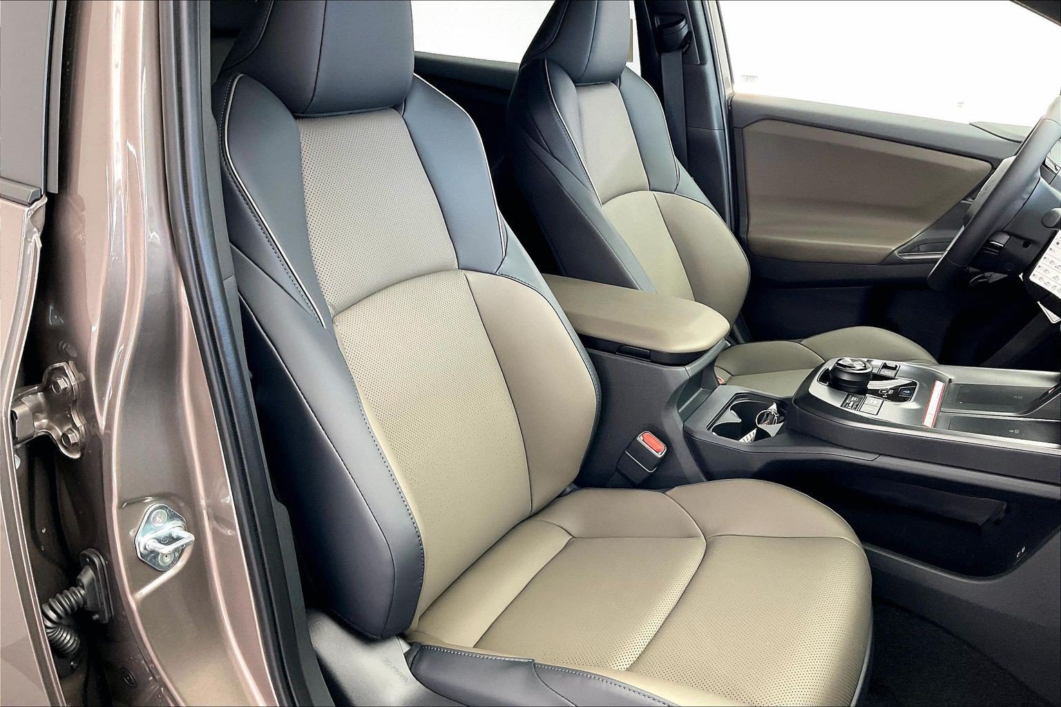 New 2026 Stepping Stone Toyota bZ Woodland Premium image 9
