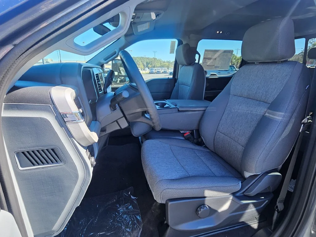 New 2027 Gray Ford XL image 4